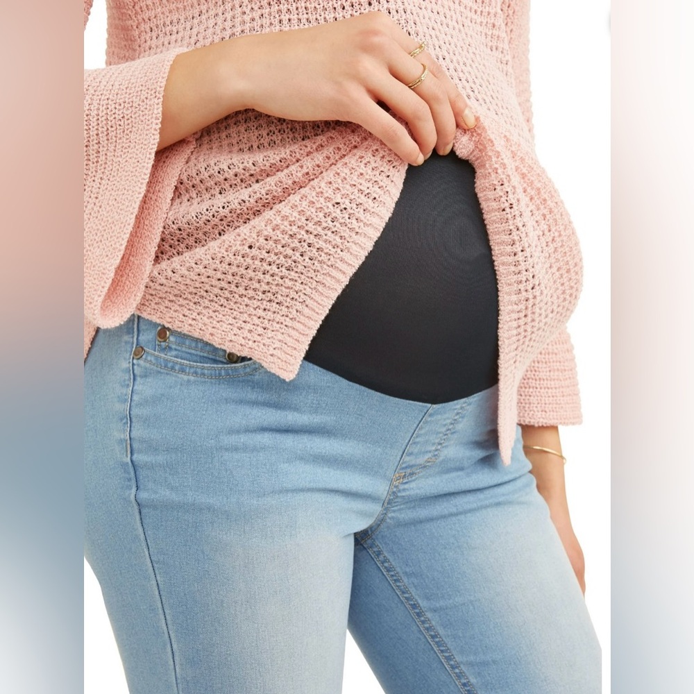 NWT - Maternity Skinny Jeans with Full Panel.
